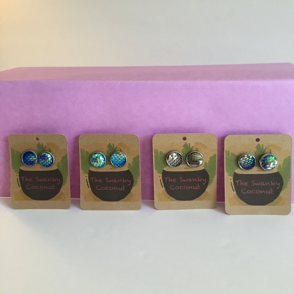 🧜‍♀️NWT Set of Mermaid Scale Earrings🧜‍♀️